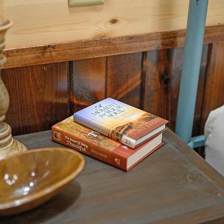 Large Luxury 2Br Cabin W Hot Tub Double Trouble Was Designed For Fun Comfort And Memories Minutes From Buzzling Hochatown And Beautiful Beaver Bend State Park Broken Bow Bagian luar foto