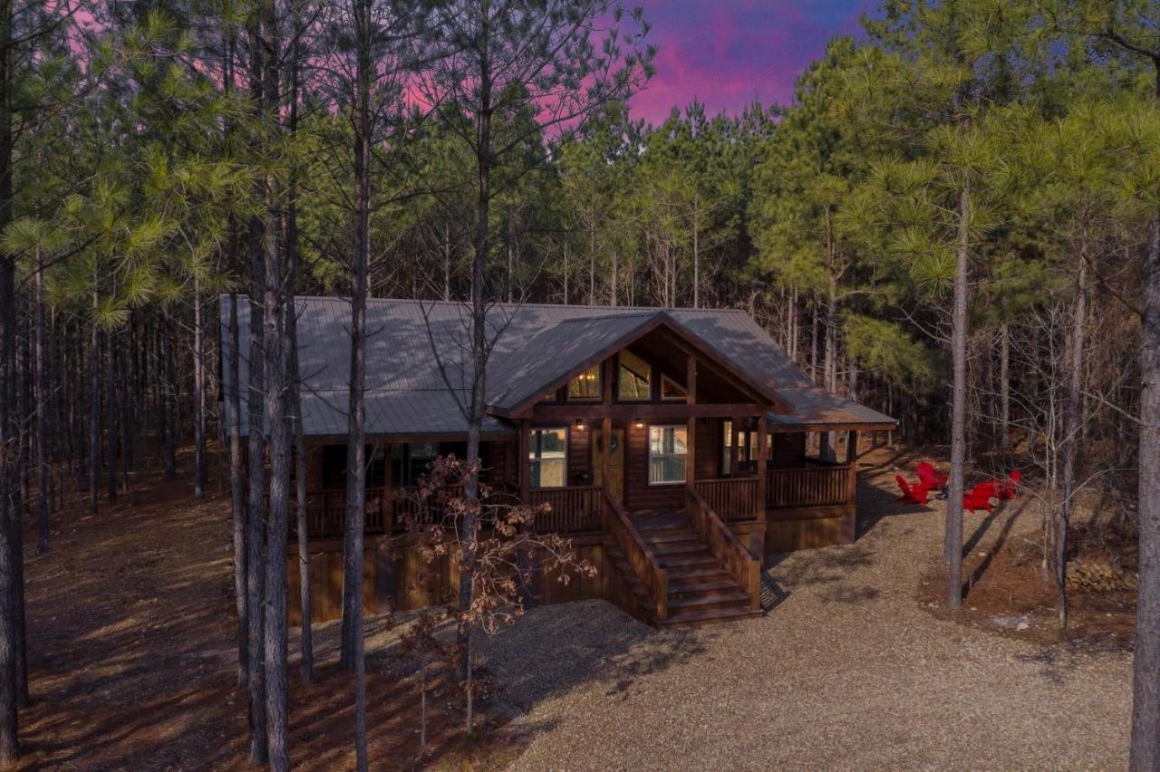 Large Luxury 2Br Cabin W Hot Tub Double Trouble Was Designed For Fun Comfort And Memories Minutes From Buzzling Hochatown And Beautiful Beaver Bend State Park Broken Bow Bagian luar foto