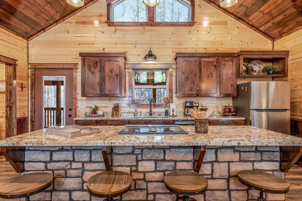 Large Luxury 2Br Cabin W Hot Tub Double Trouble Was Designed For Fun Comfort And Memories Minutes From Buzzling Hochatown And Beautiful Beaver Bend State Park Broken Bow Bagian luar foto