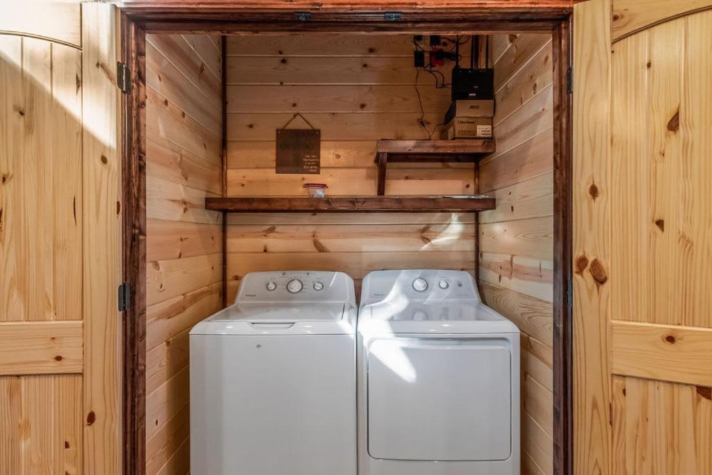 Large Luxury 2Br Cabin W Hot Tub Double Trouble Was Designed For Fun Comfort And Memories Minutes From Buzzling Hochatown And Beautiful Beaver Bend State Park Broken Bow Bagian luar foto